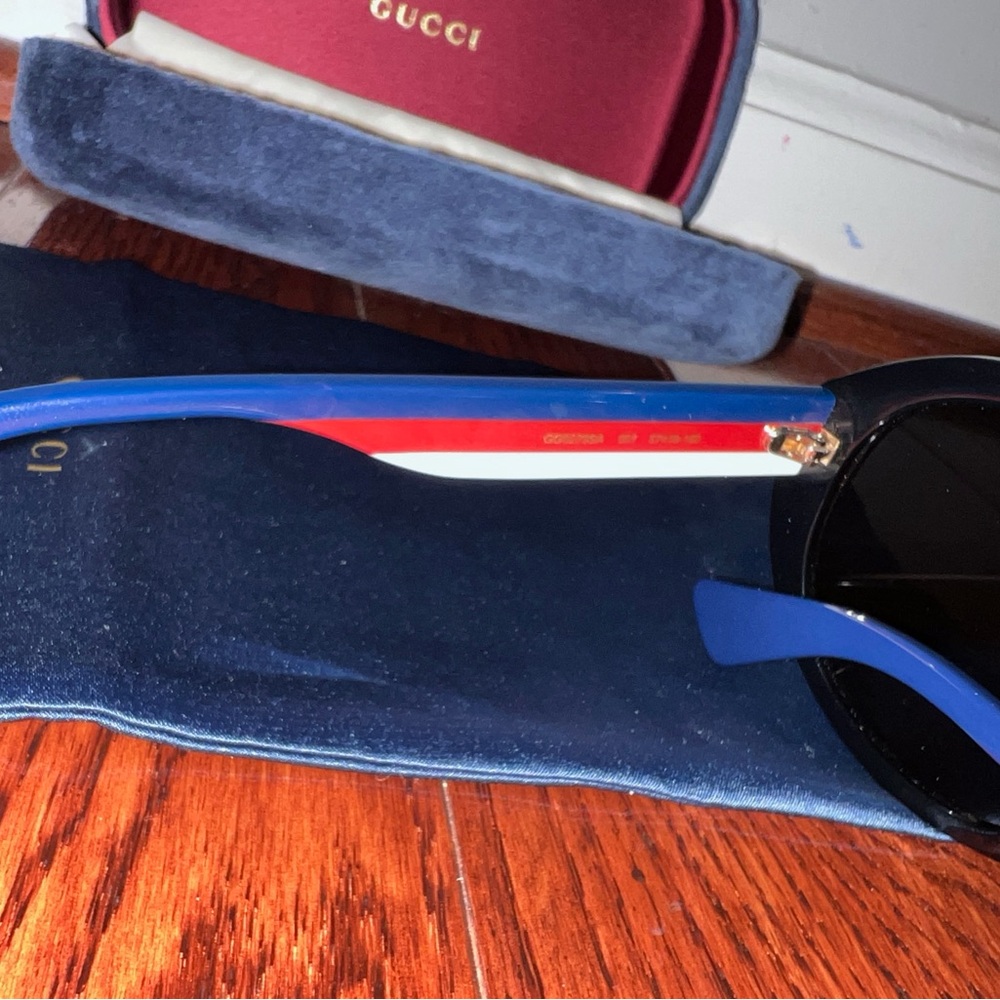 Gucci Tricolor Sunglasses with Red, Blue, and White - Picture 3 of 7